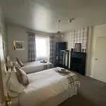 The Queens 3*