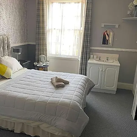 The Queens Bed & Breakfast 3*