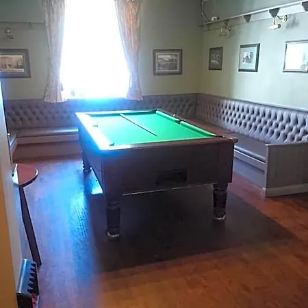 Bed & Breakfast The Queens 3*