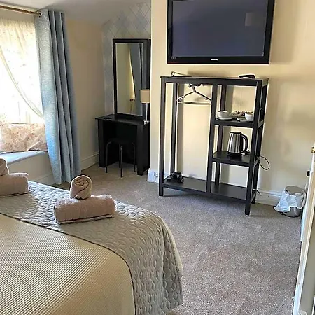 The Queens 3* St Bees