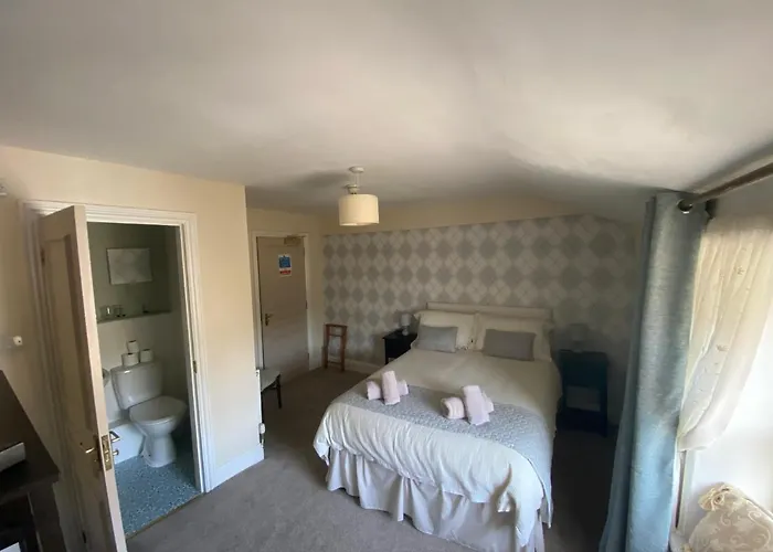 The Queens Bed & Breakfast