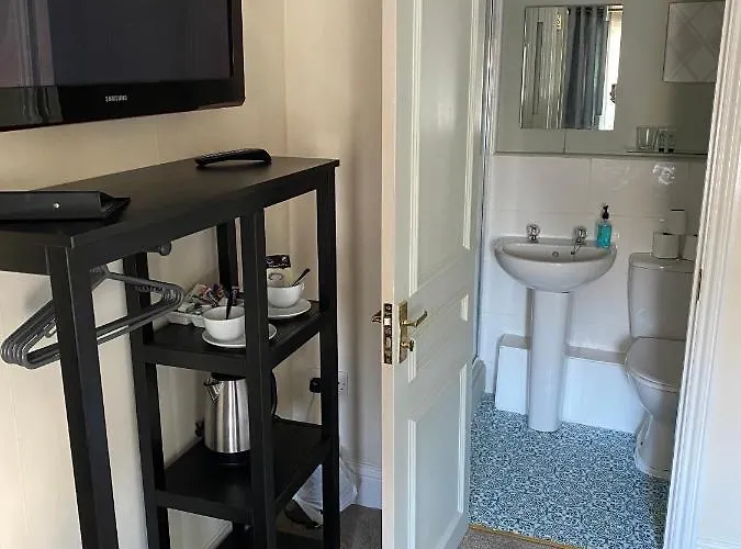 The Queens Bed & Breakfast